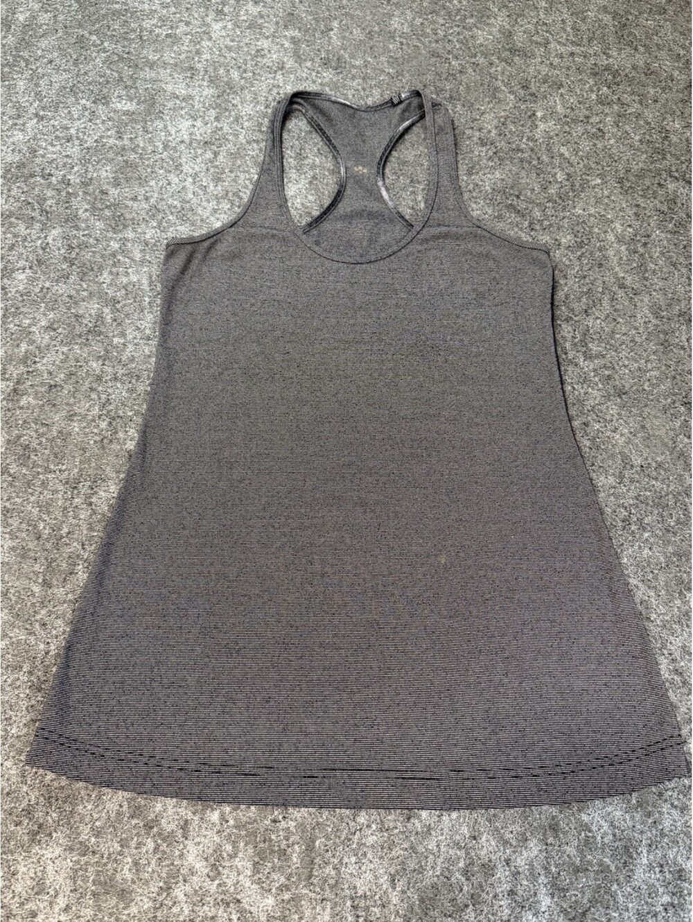 Lululemon Womens Racerback Tank Top Built-In Bra Black Gray Striped Women's Sz 8